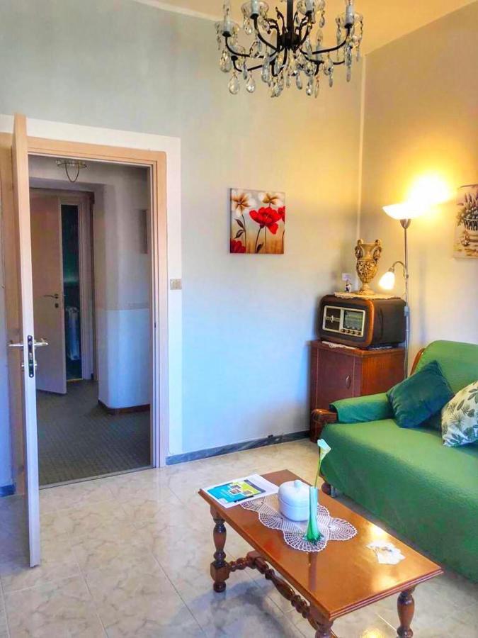 Intero Appartamento Dei Pini - Posto Auto Incluso - 4 Piano Senza Ascensore Tivoli Exterior foto